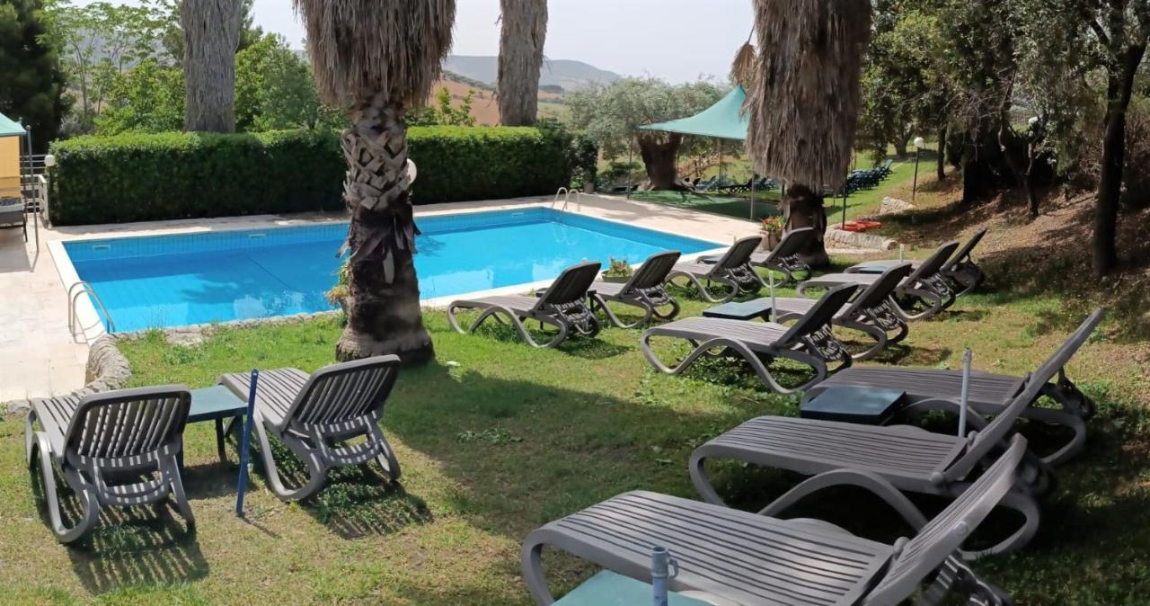 פלאצולו אקריידה Agriturismo Giannavi מראה חיצוני תמונה