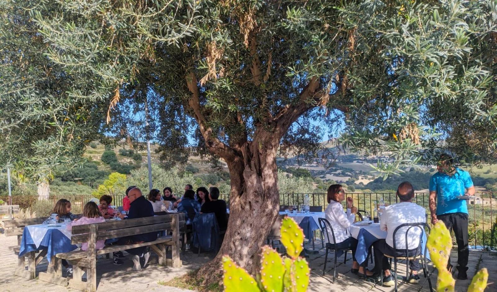 פלאצולו אקריידה Agriturismo Giannavi מראה חיצוני תמונה